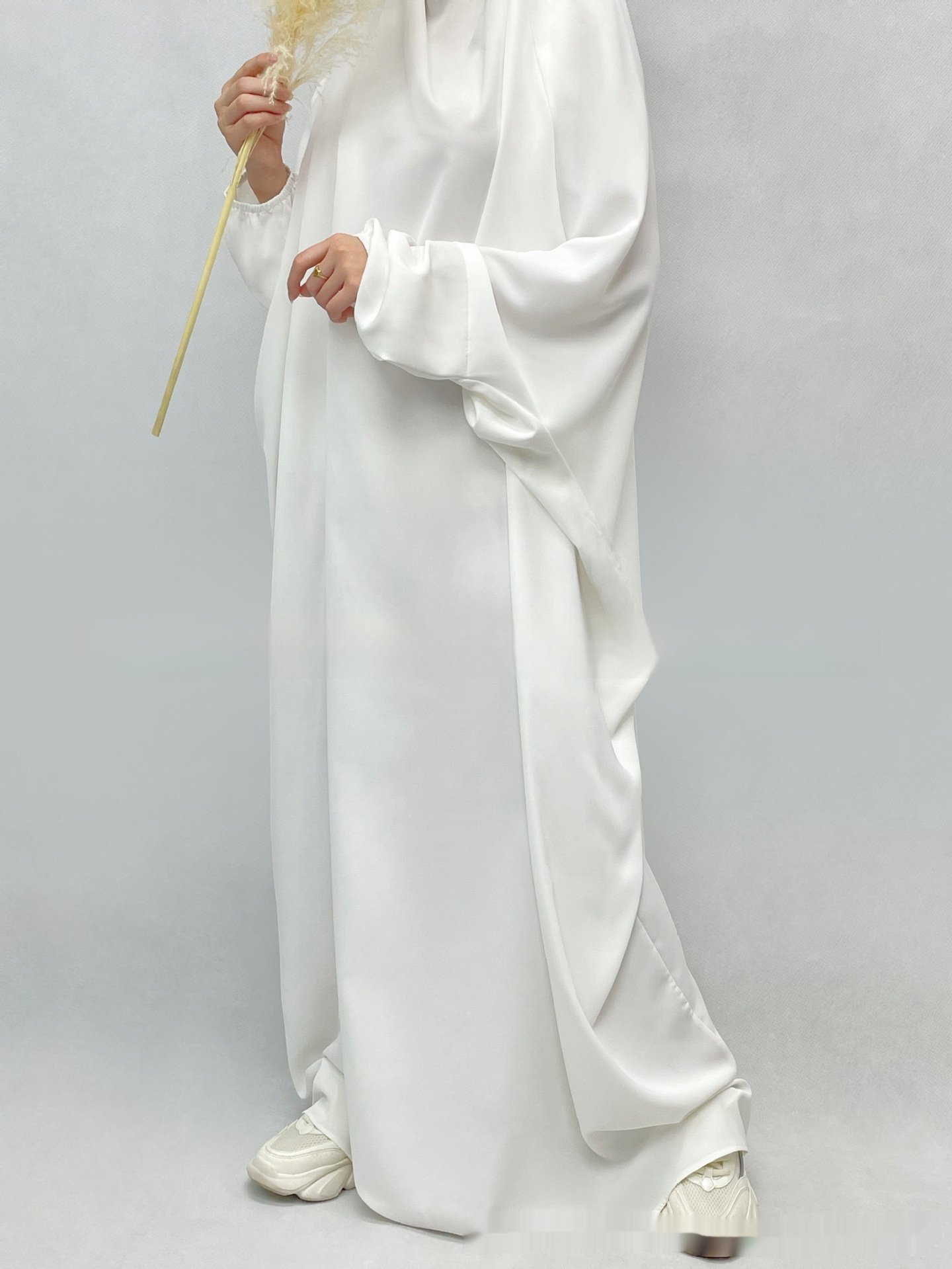 Dominating Burka Burqa – A Bold Blend of Tradition & Modern Elegance 7 Dominating Burka Burqa – A Bold Blend of Tradition & Modern Elegance - Image 7