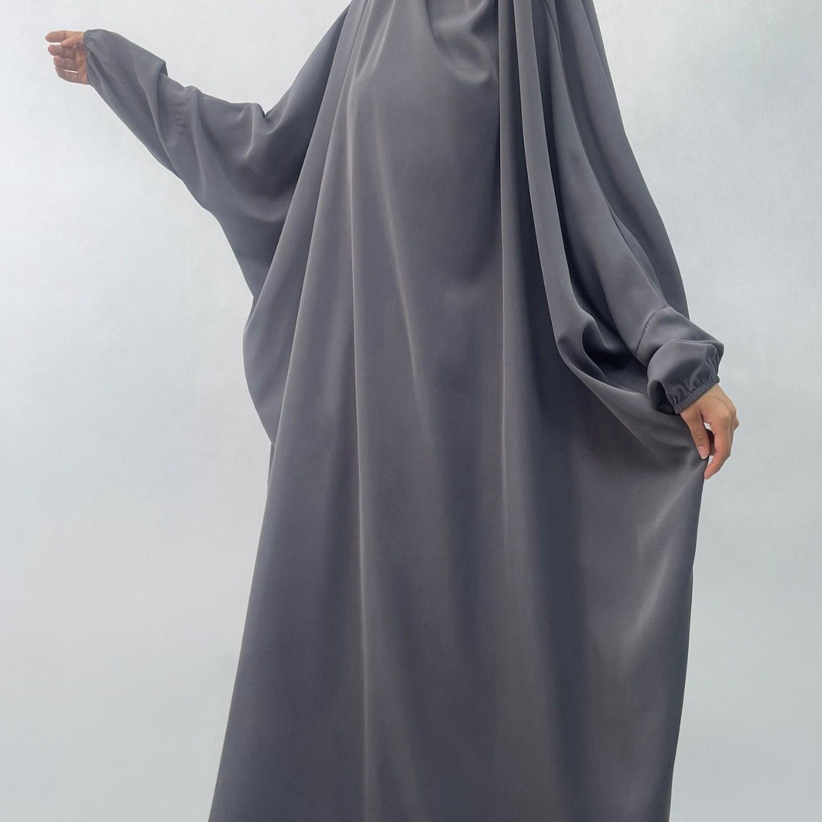 Dominating Burka Burqa – A Bold Blend of Tradition & Modern Elegance 5 Dominating Burka Burqa – A Bold Blend of Tradition & Modern Elegance - Image 5