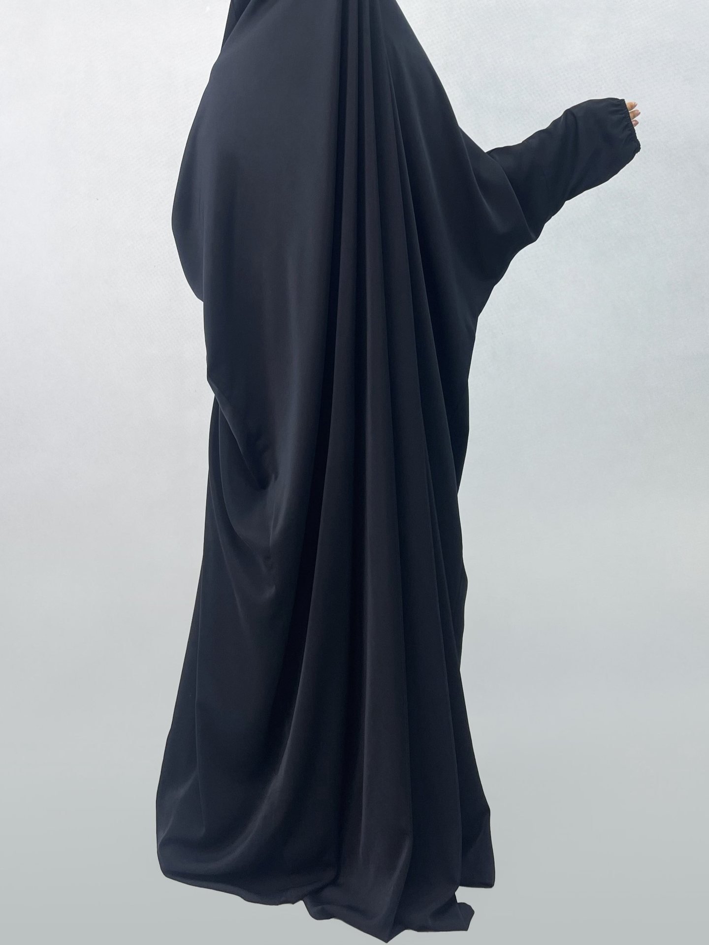 Dominating Burka Burqa – A Bold Blend of Tradition & Modern Elegance 2 Dominating Burka Burqa – A Bold Blend of Tradition & Modern Elegance - Image 2