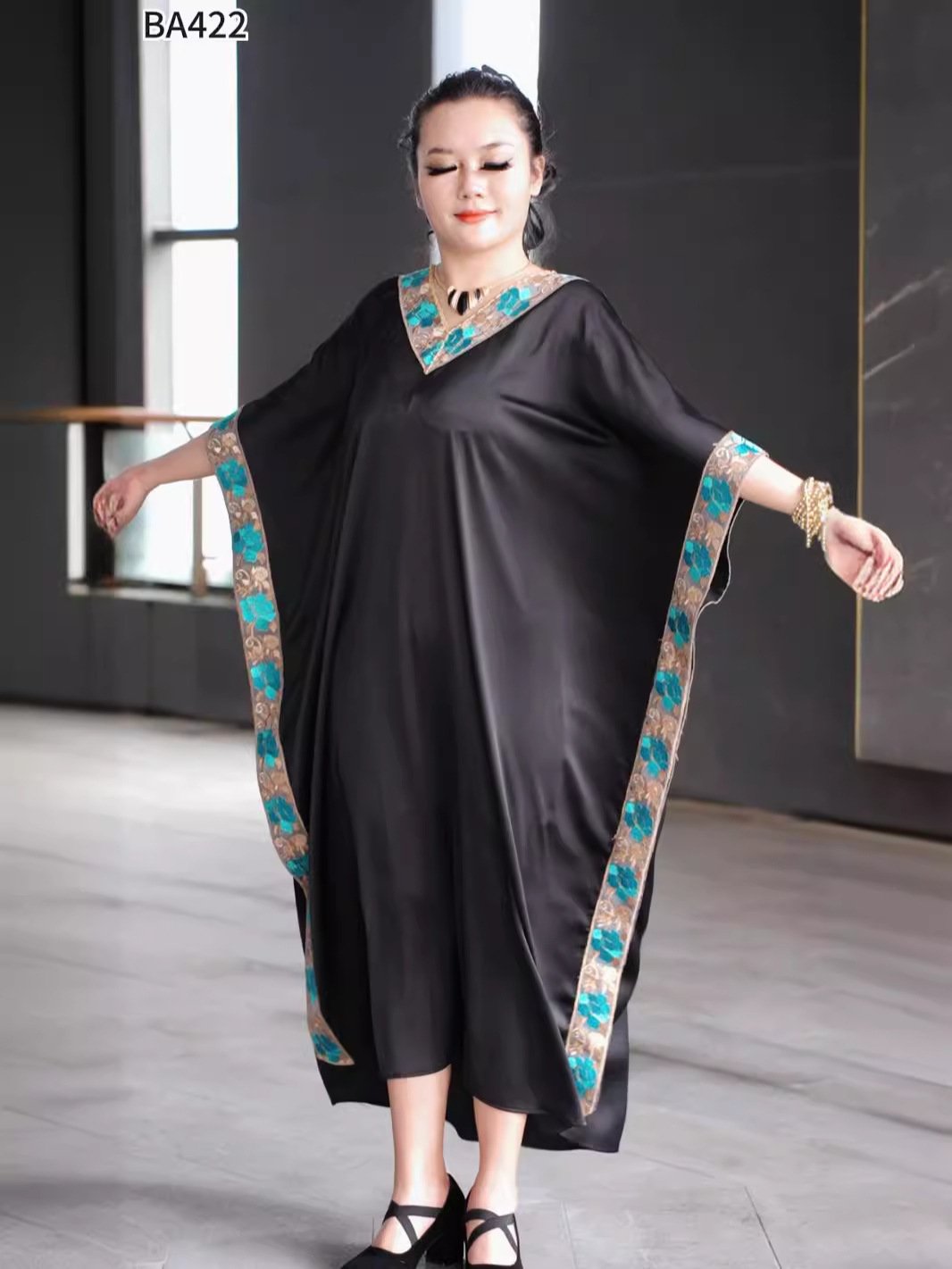 girls abaya 3 girls abaya - Image 3
