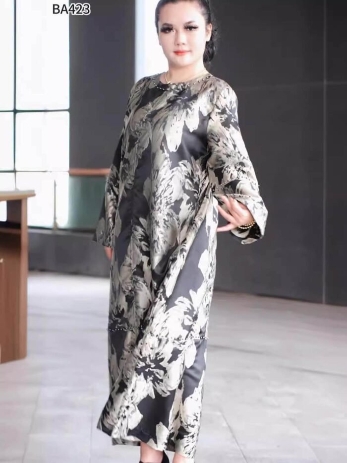 Girls abaya
