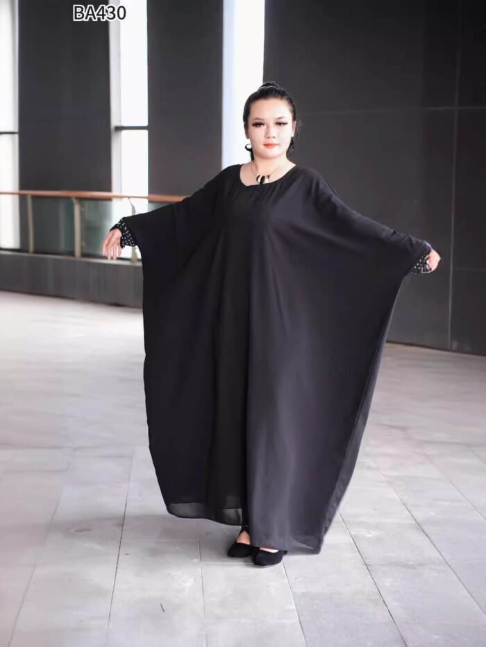 Alternative view of girl abaya