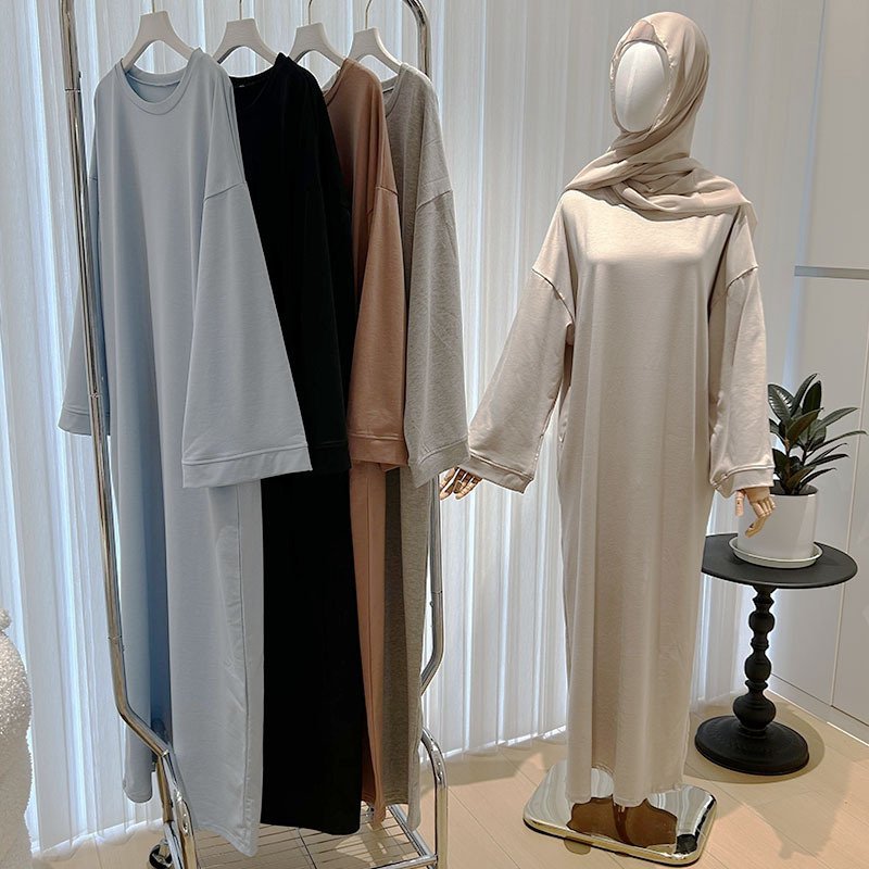 Abayas for Eid – Celebrate in Style with Graceful Elegance 3 Abayas for Eid – Celebrate in Style with Graceful Elegance - Image 3