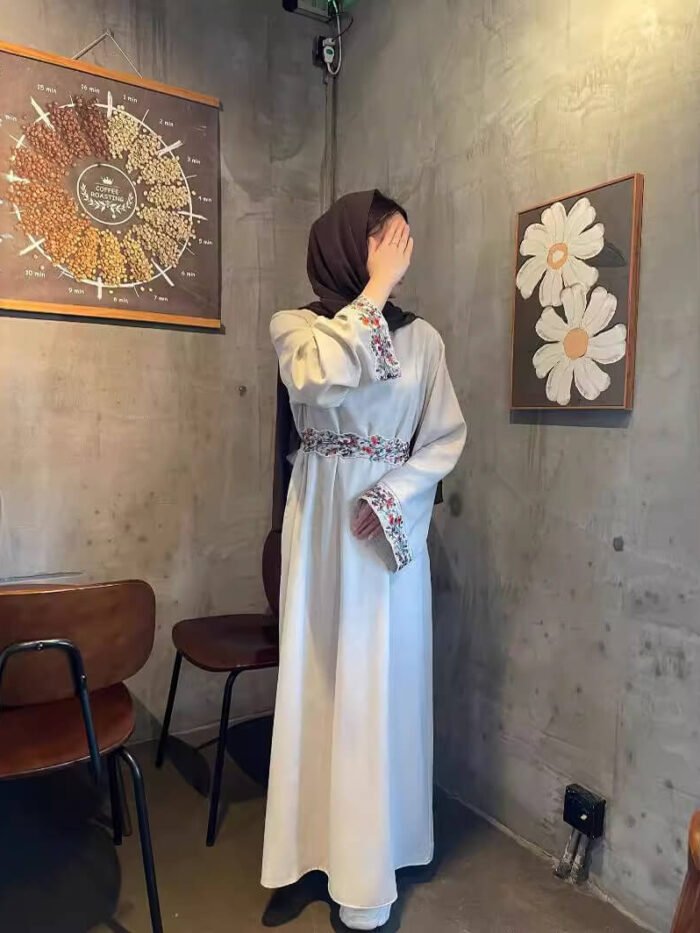 Alternative view of Abaya for Women – Timeless Elegance & Effortless Style