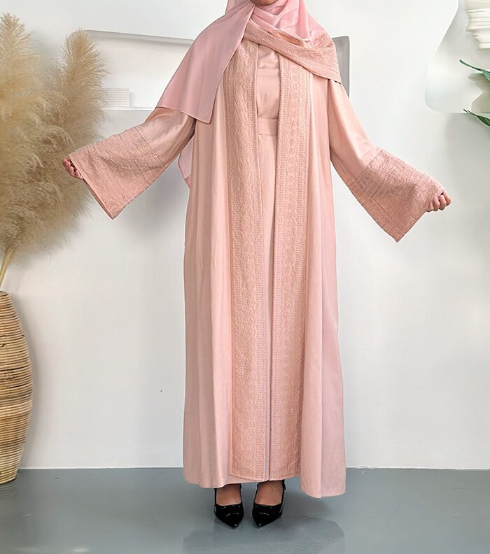 long modest dresses with sleeves