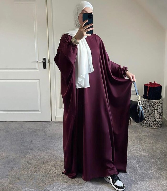 Alternative view of Stunning Abaya Jilbab – Flowy Comfort in Timeless Shades