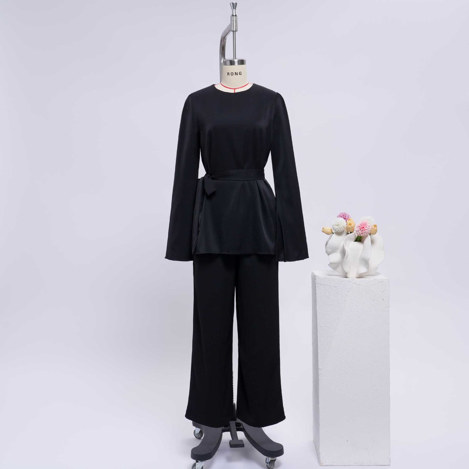 Sophisticated Trousers and Shirt Set – Elegant & Modern Style 1 Trousers and Shirt
