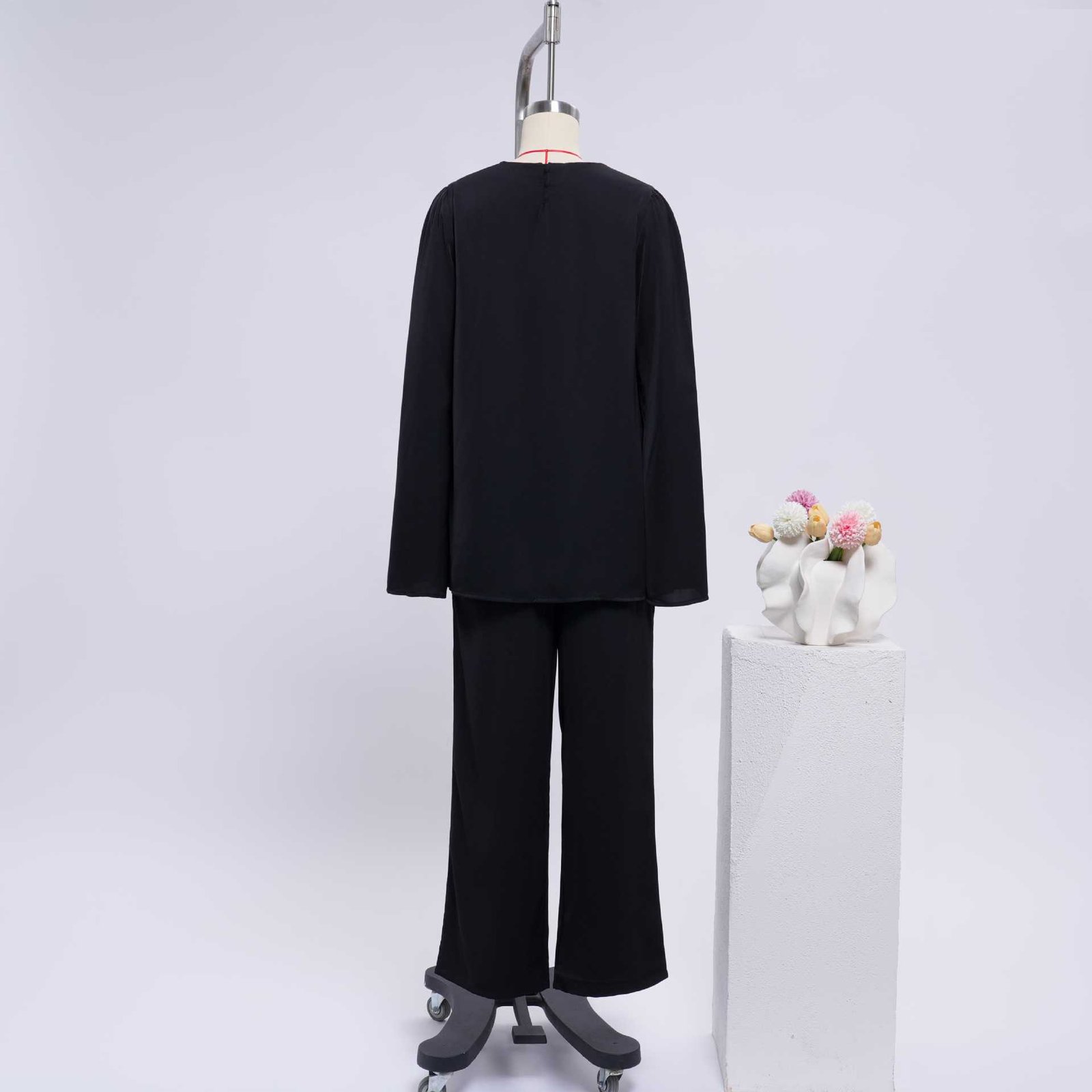 Sophisticated Trousers and Shirt Set – Elegant & Modern Style 2 1