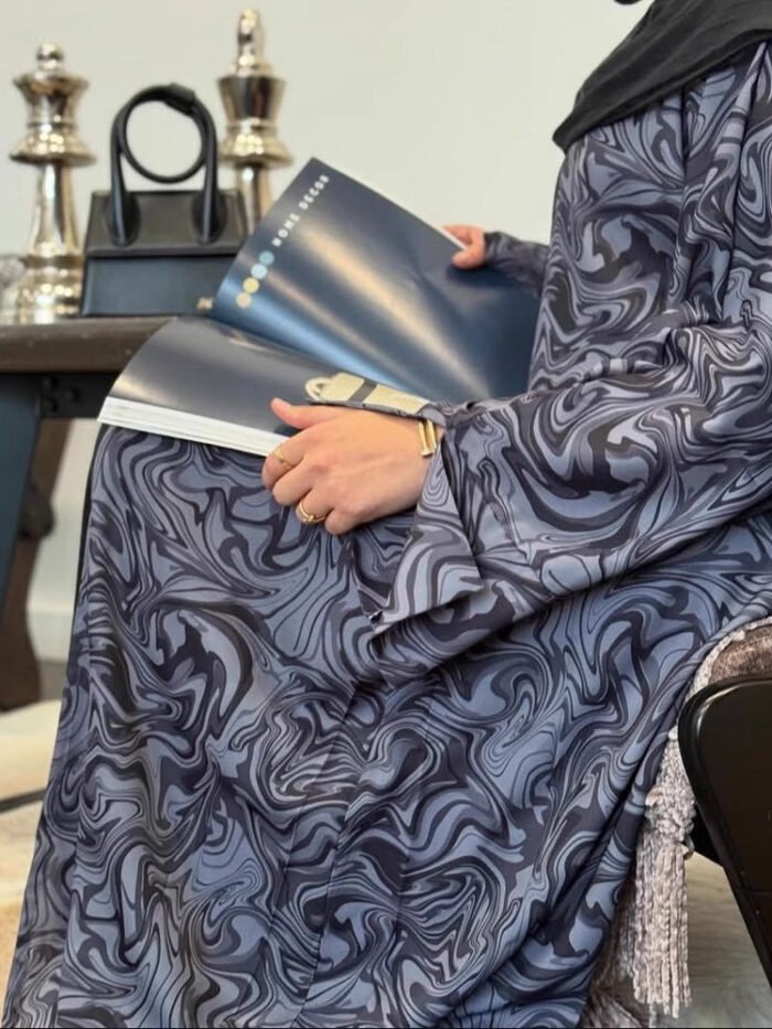 Alternative view of ✨ VogueAura Abaya Luxury – Bold Graphic Print Long Abaya with Matching Bandana