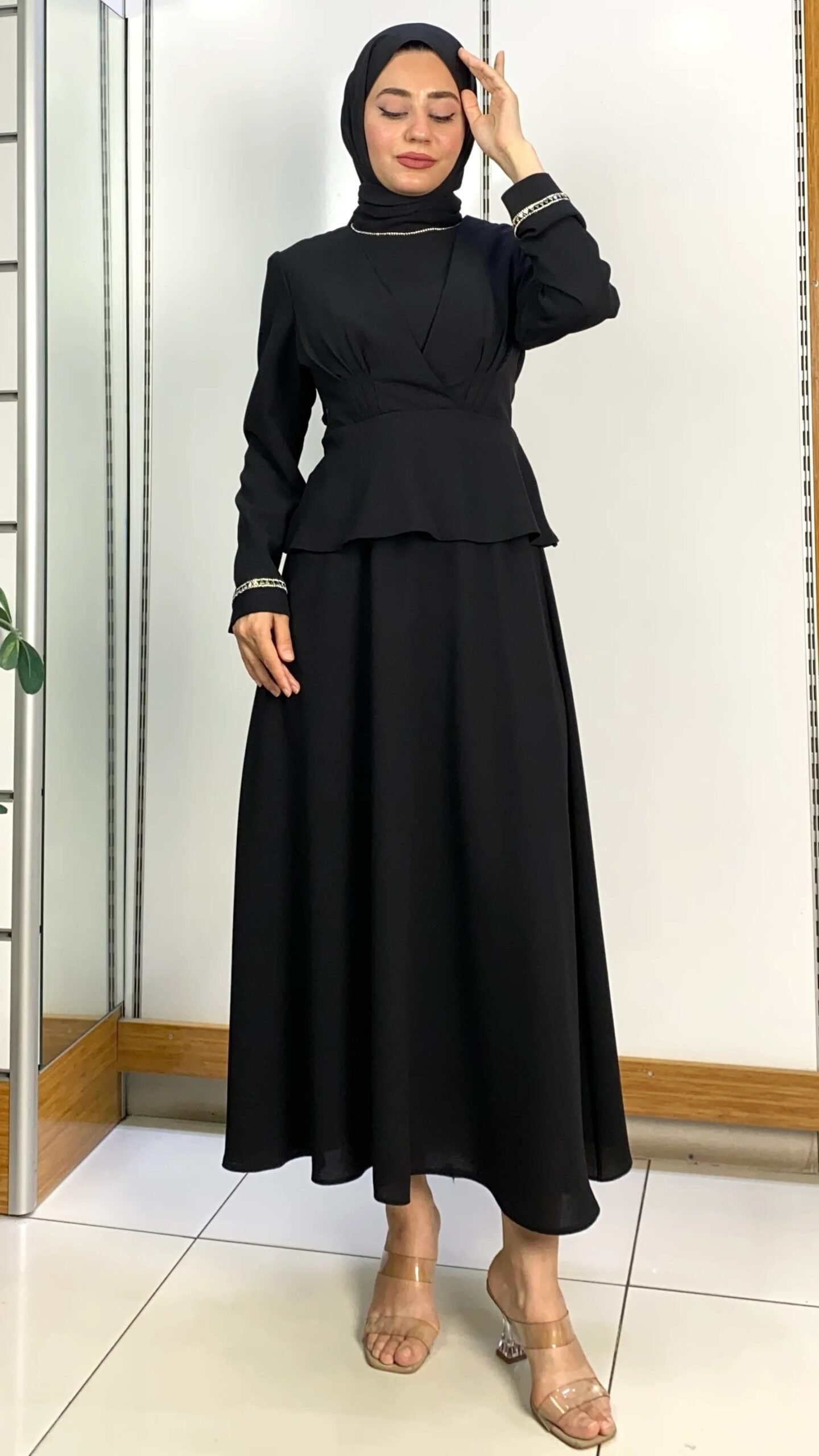 Stunning Skirt Suit Black – Pearl Neck Skirt Suit in Crepe (Red/Navy/Beige) 4 Stunning Skirt Suit Black – Pearl Neck Skirt Suit in Crepe (Red/Navy/Beige) - Image 4