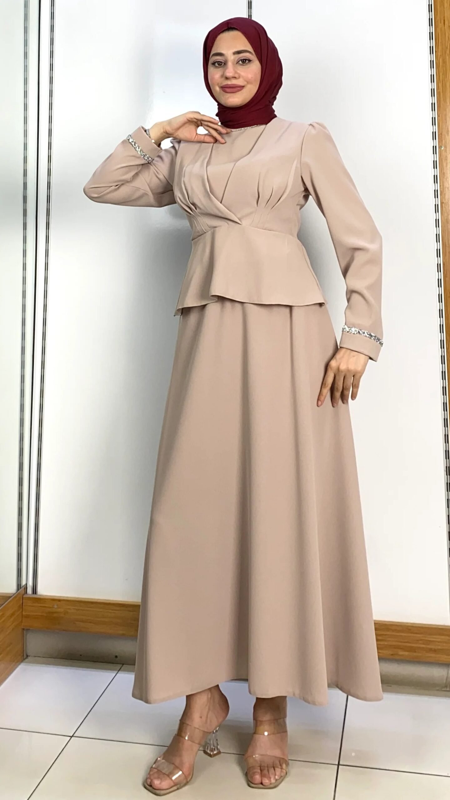 Stunning Skirt Suit Black – Pearl Neck Skirt Suit in Crepe (Red/Navy/Beige) 7 Stunning Skirt Suit Black – Pearl Neck Skirt Suit in Crepe (Red/Navy/Beige) - Image 7