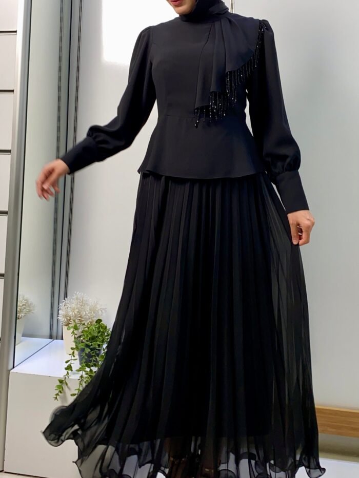Special Design Fishnet Model Skirted Suit