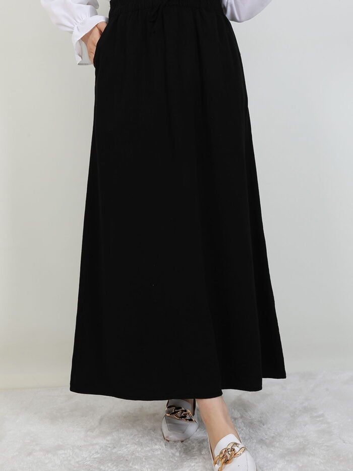Alternative view of Elastic Waist Pocket Skirt Black