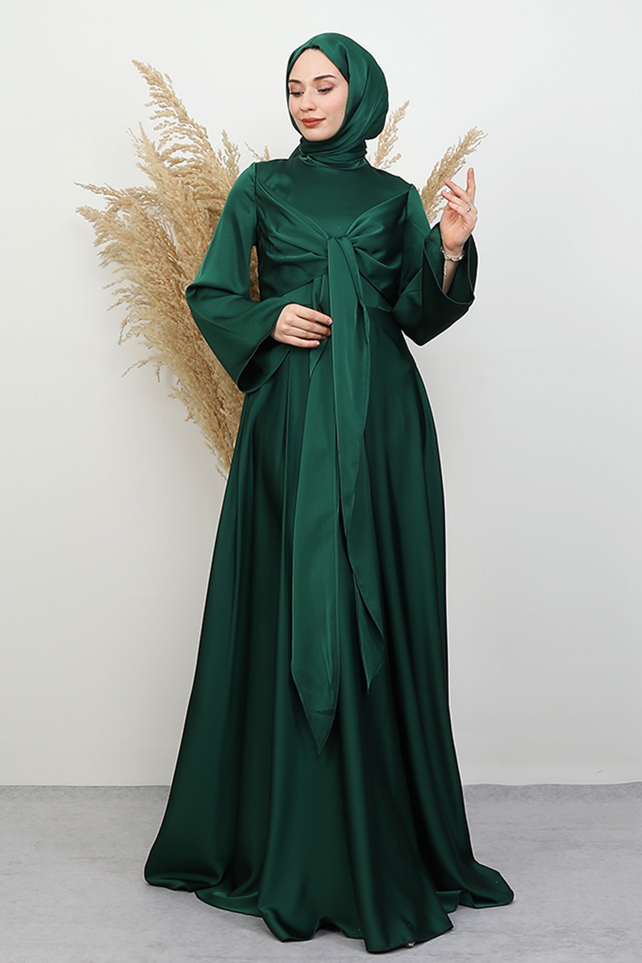 Erim Satin Evening Dress Emerald 2 Erim Satin Evening Dress Emerald - Image 2