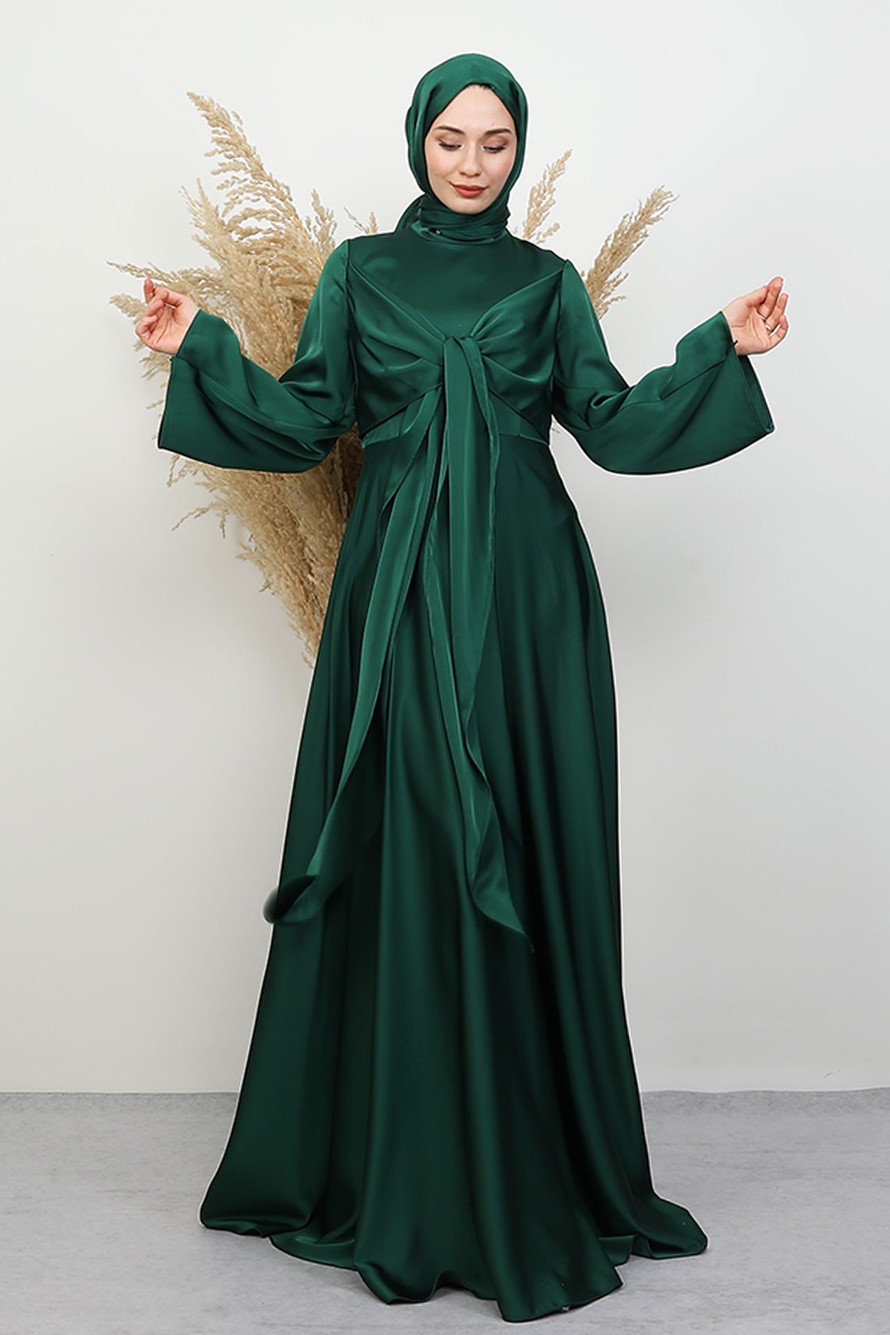Erim Satin Evening Dress Emerald 4 Erim Satin Evening Dress Emerald - Image 4